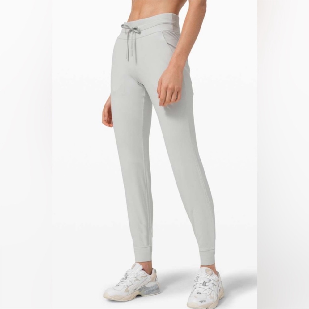 Lululemon Ready to Rulu joggers